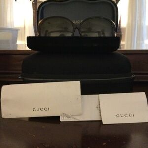 Women Gucci Sunglasses